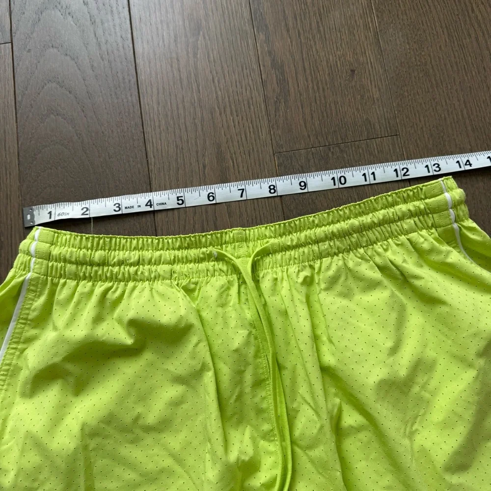 LULULEMON COURT RIVAL SHORTS - Picture 4 of 5